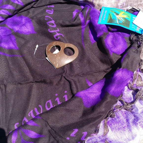 Sarong - Picture 2 of 3